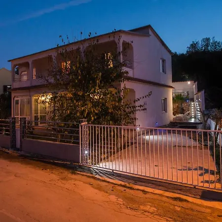 Holiday home Holiday Palme Croatia Sibenik